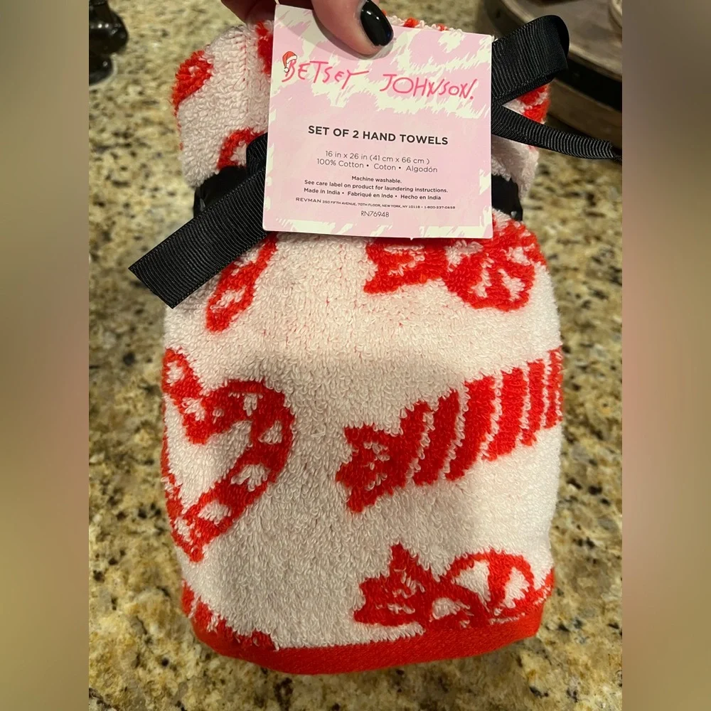 Betsey Johnson Red and White Valentine’s Day Hand Towels